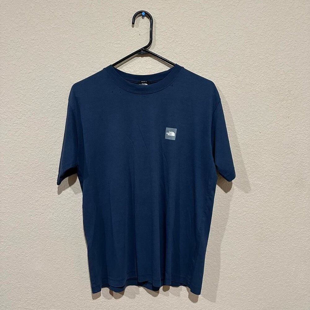 The North Face Men's Navy and Blue T-shirt